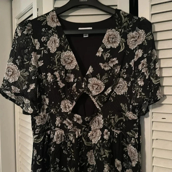 Women’s Bar III midi dress - Picture 2 of 8